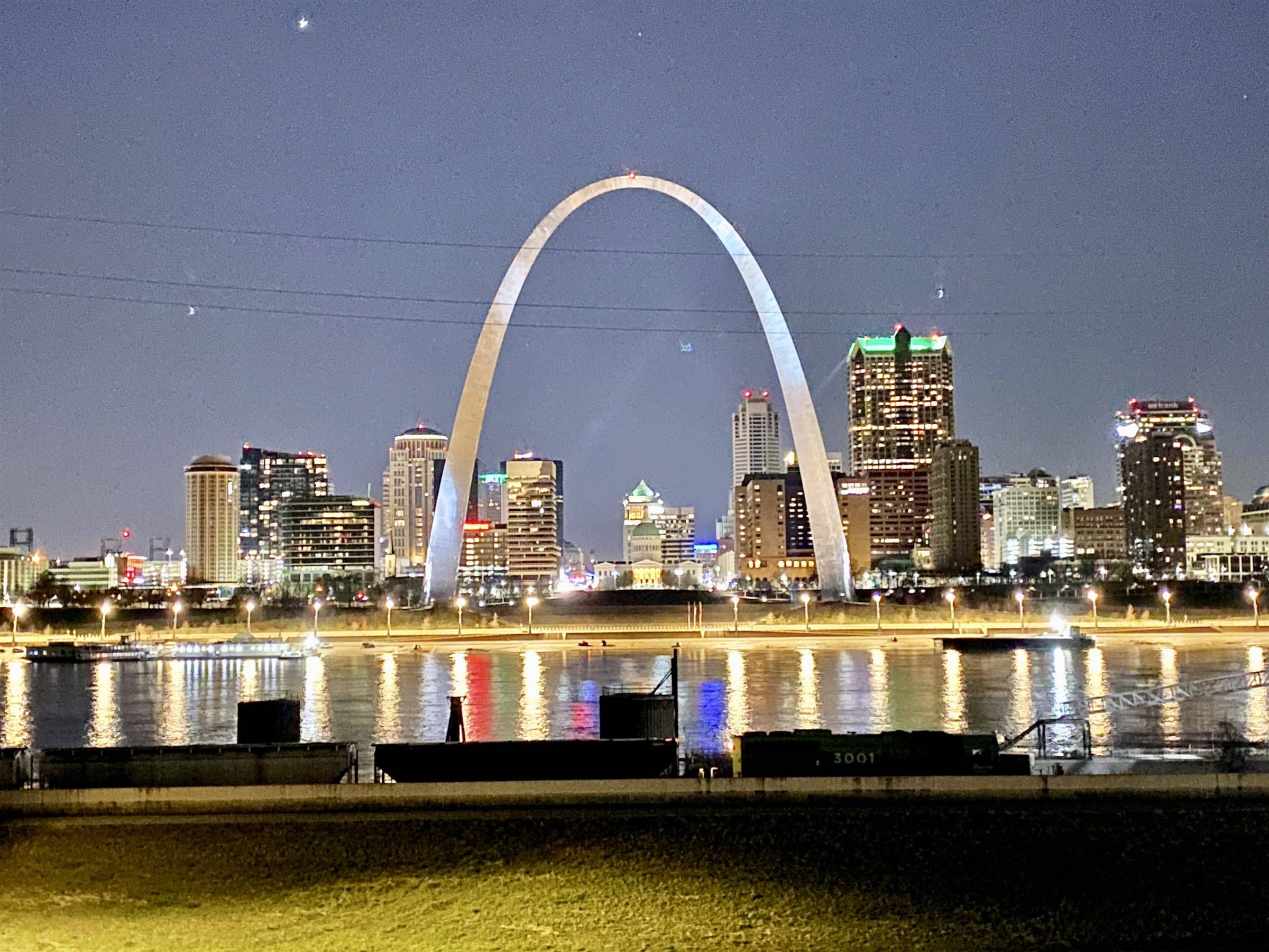 St. Louis skyline and Gateway Arch at night